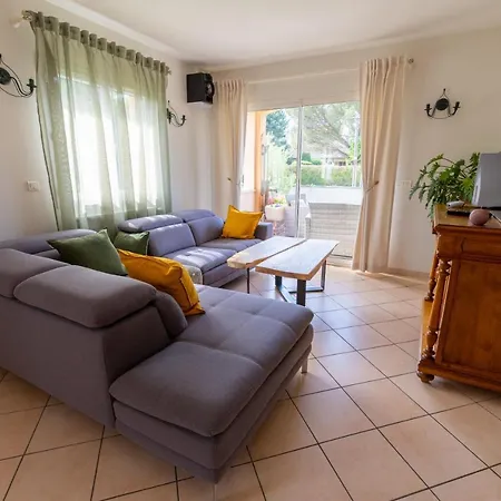 Privee De 12m² Dans Maison Toute Equipee Pansiyon Aureilhan (Hautes-Pyrenees)